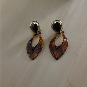 Gold and Brown Vintage Clip-on Earrings